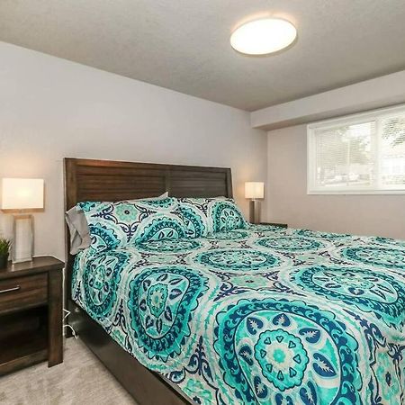 Villa Holly First Floor 2 King Beds Kansas City Exterior foto
